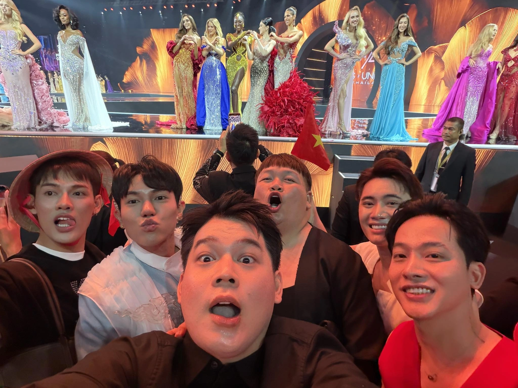 1763711291 399 Truc tiep chung ket Miss Universe 2025 Tan hoa hau.webp