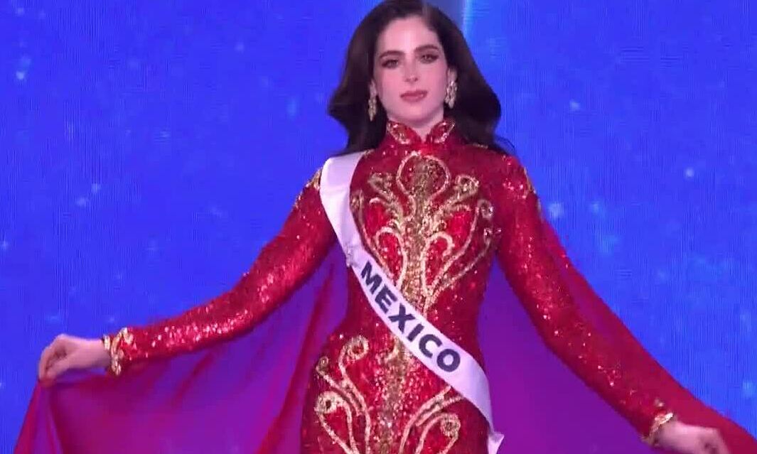 Người đẹp Mexico thi trang phục dạ hội