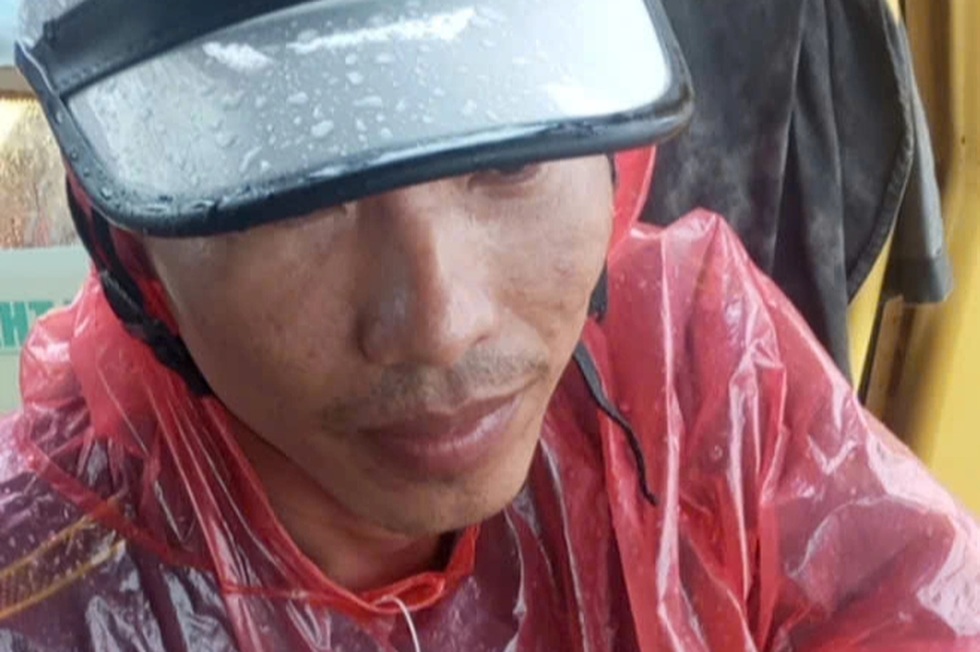 Sẽ có đoàn cứu hộ tiếp cận 14 công nhân bị cô lập, không còn gì để ăn - 3