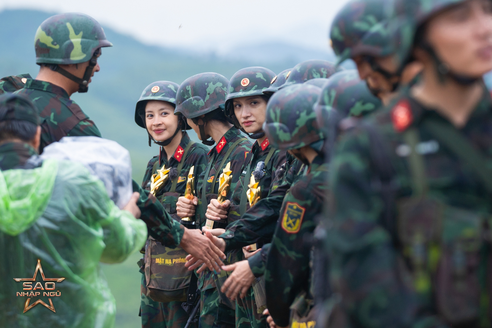 Tập cuối Sao Nhập Ngũ 2025: Hoà Minzy bật khóc, Diệu Nhi nghẹn giọng nói câu này- Ảnh 3. Tập cuối Sao Nhập Ngũ 2025: Hoà Minzy bật khóc, Diệu Nhi nghẹn giọng nói câu này- Ảnh 3.