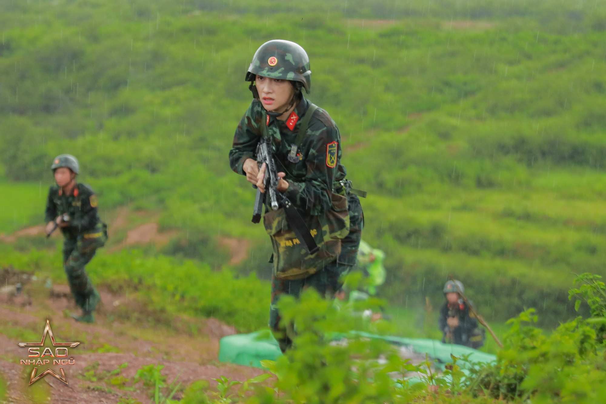 Tập cuối Sao Nhập Ngũ 2025: Hoà Minzy bật khóc, Diệu Nhi nghẹn giọng nói câu này- Ảnh 6. Tập cuối Sao Nhập Ngũ 2025: Hoà Minzy bật khóc, Diệu Nhi nghẹn giọng nói câu này- Ảnh 6.