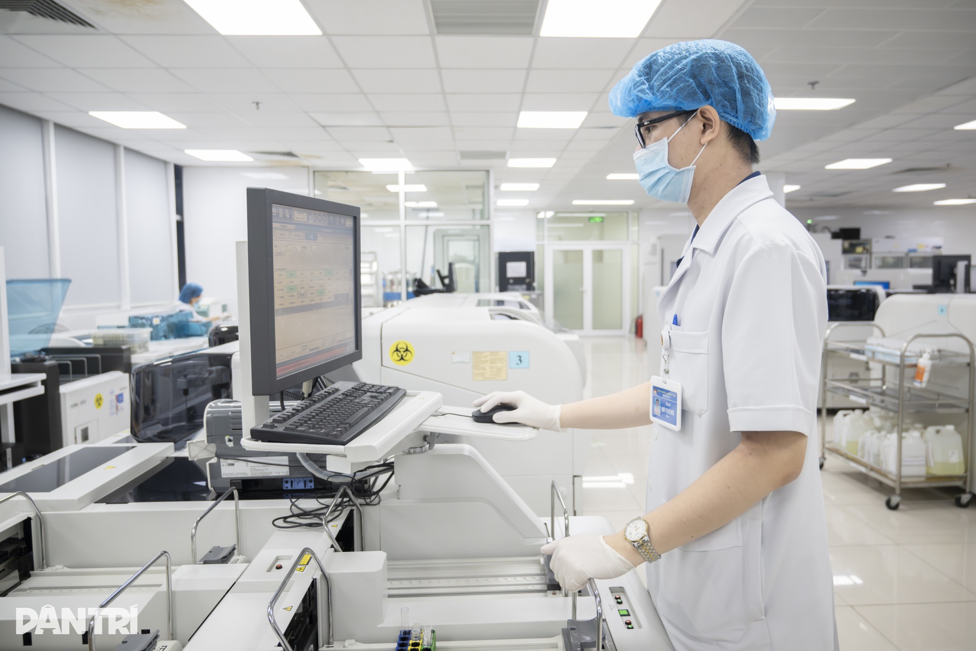 Hệ thống xét nghiệm máu tự động 20.000 mẫu/ngày hiện đại bậc nhất Việt Nam - 10