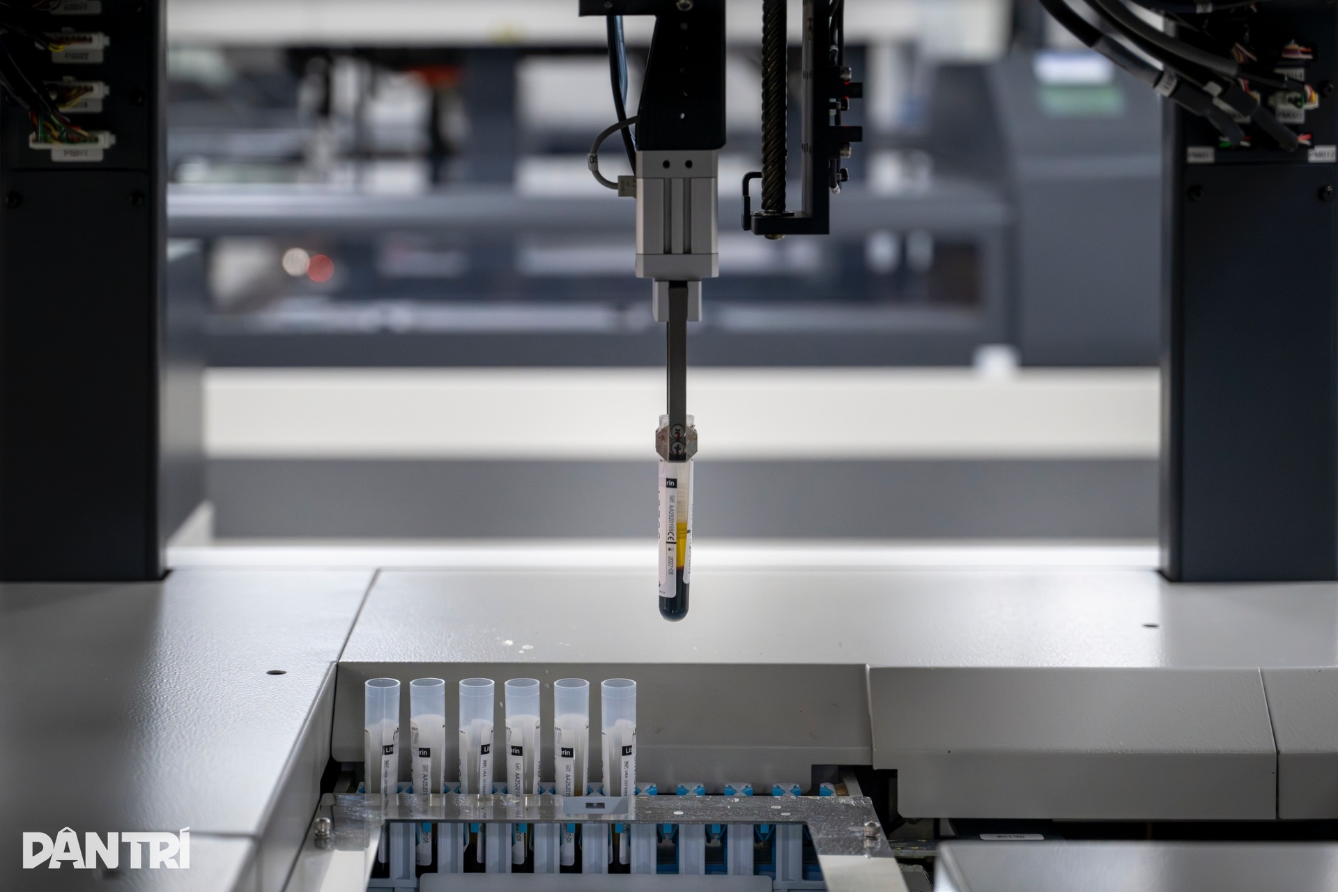 Hệ thống xét nghiệm máu tự động 20.000 mẫu/ngày hiện đại bậc nhất Việt Nam - 13