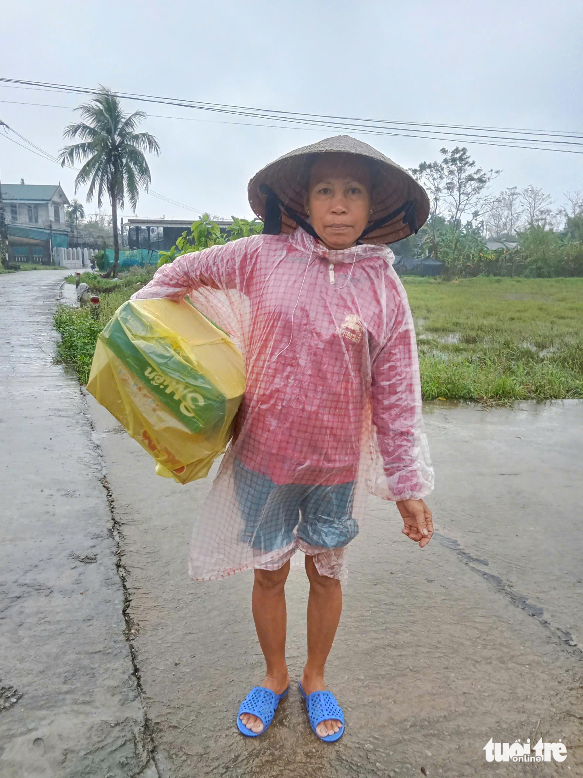 'Thưa bà con, người dân Phú Yên đang gặp hoạn nạn, chúng ta cùng giúp họ vượt qua' - Ảnh 3.