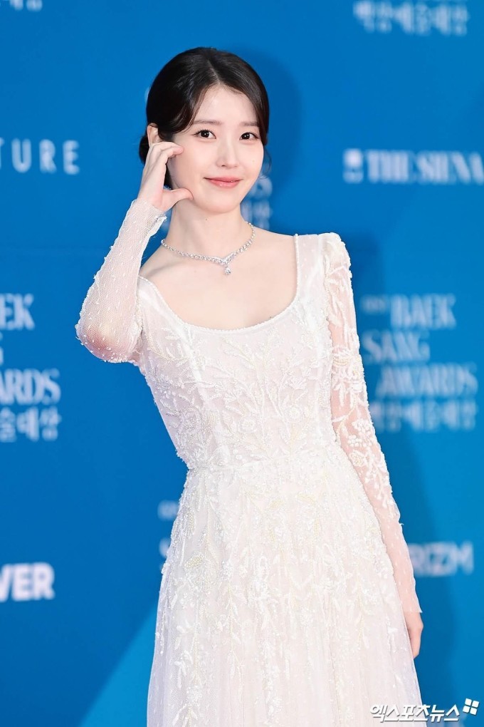 IU tỏa sáng tại Lễ trao giải Baeksang 2025. Ảnh: Xportsnews