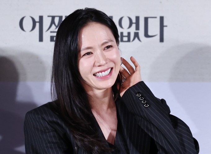 Son Ye Jin trong buổi họp báo ra mắt phim điện ảnh 'No Other Choice' tháng 9/2025. Ảnh: News1