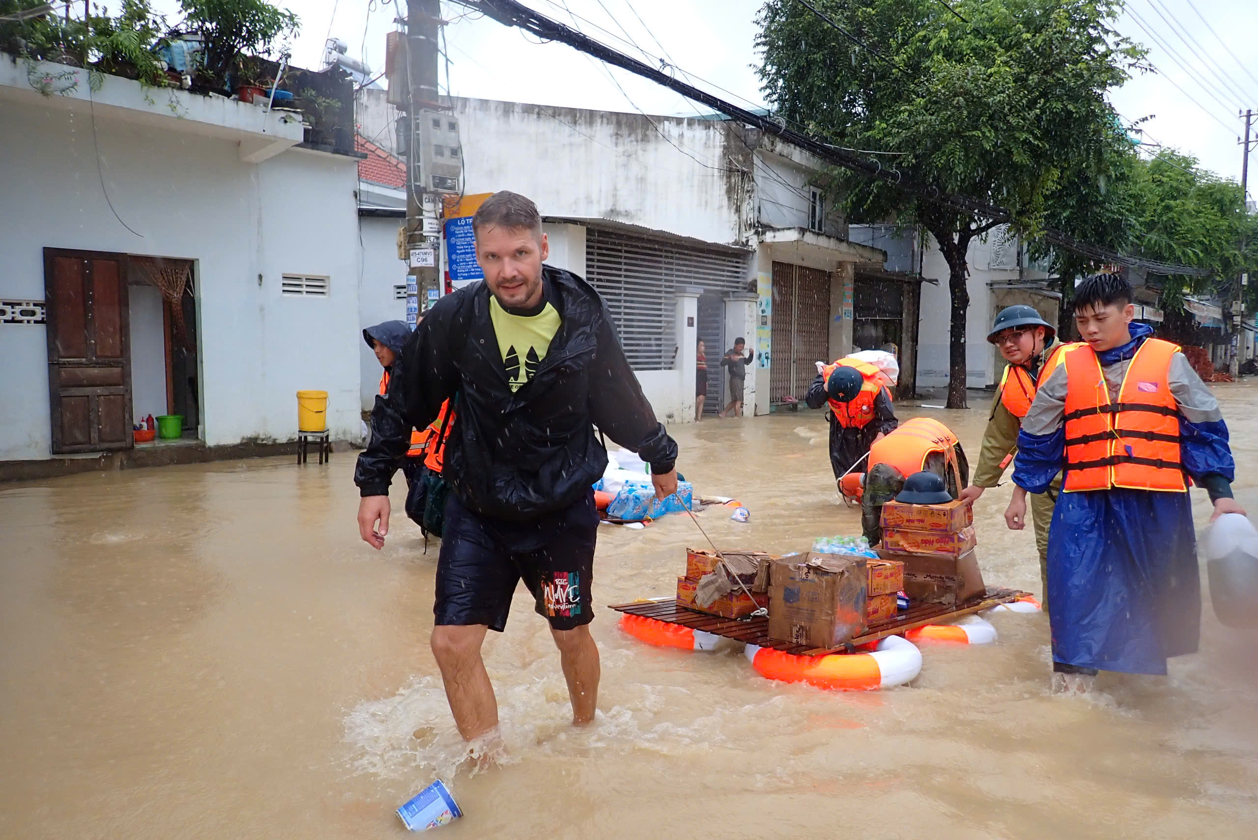 - Ảnh 11. - Ảnh 11.