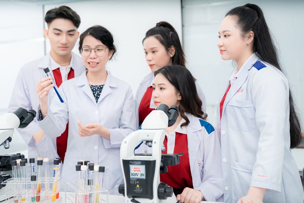 Lo ngại “15 điểm đỗ bác sĩ: Kiểm soát chất lượng ngành y ra sao? - 4