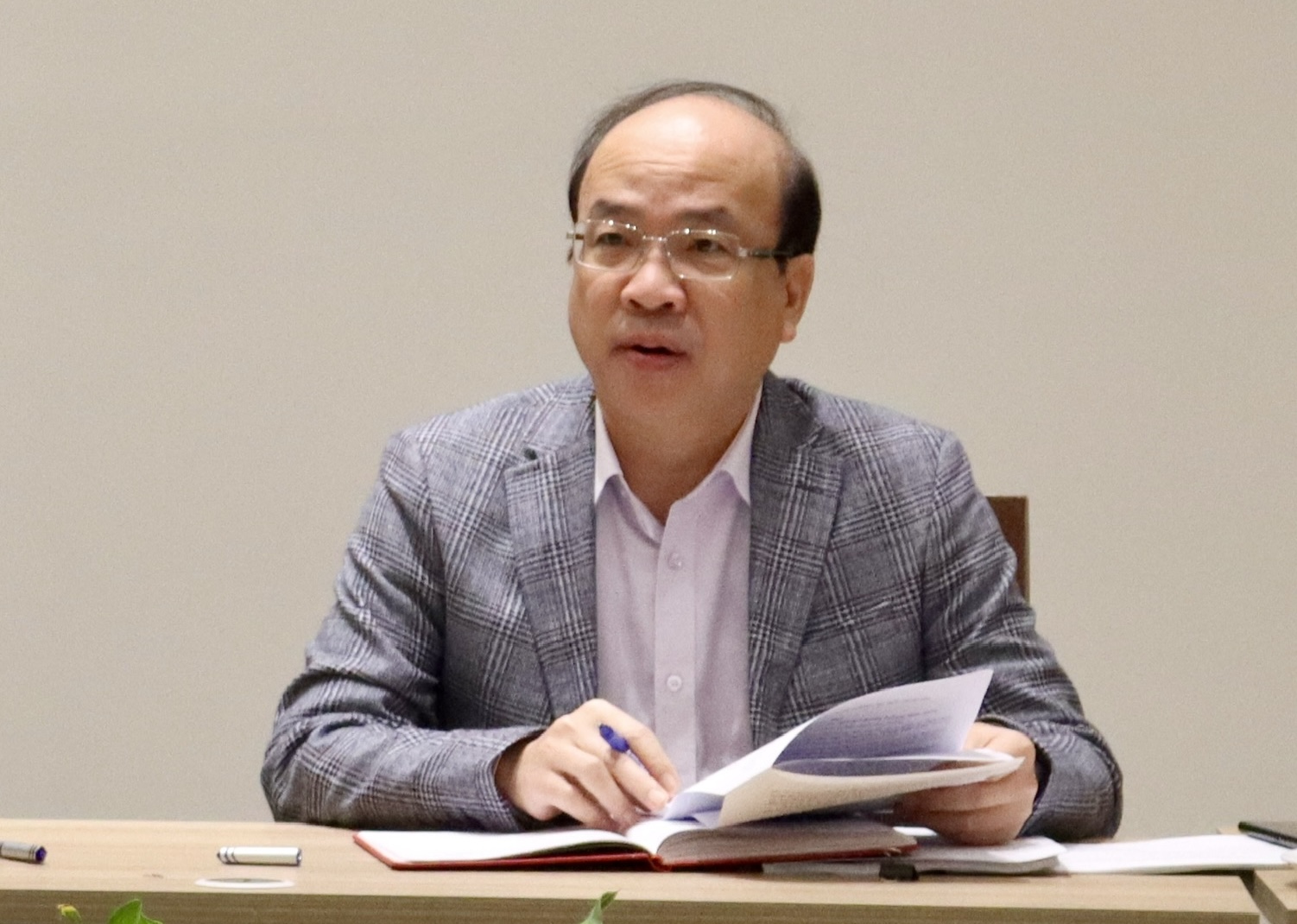 Đề xuất tăng phạt tiền hành vi ngoại tình lên 10 triệu đồng- Ảnh 2.