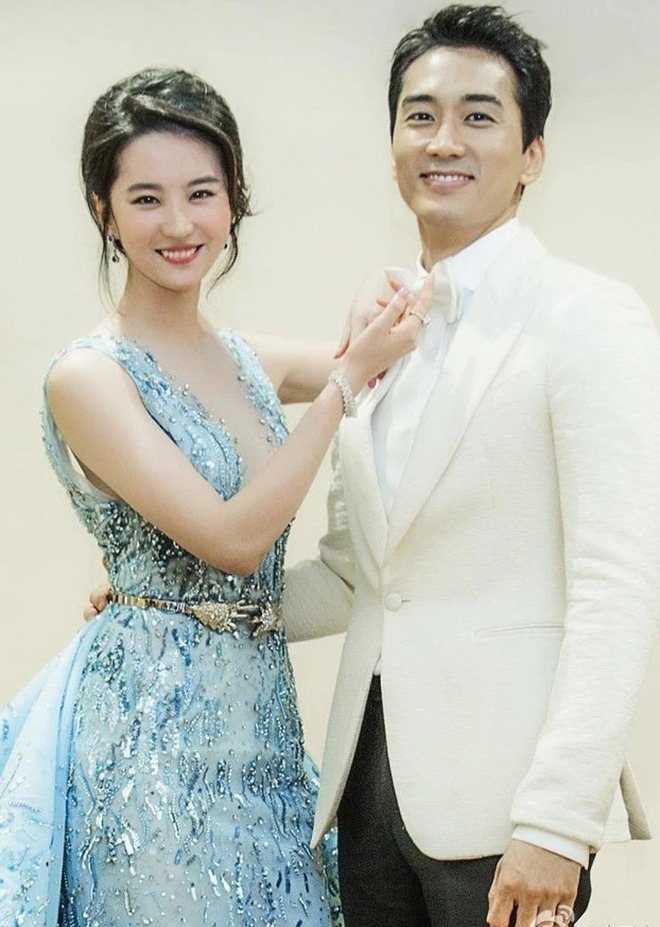 Báo Trung: Người yêu đồng giới của Lưu Diệc Phi lộ diện, hóa ra Song Seung Hun chỉ là Báo Trung: Người yêu đồng giới của Lưu Diệc Phi lộ diện, hóa ra Song Seung Hun chỉ là