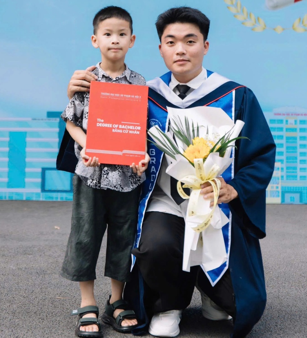 Từ “ông bố sinh viên” bất đắc dĩ đến thủ khoa tốt nghiệp - 3 Từ “ông bố sinh viên” bất đắc dĩ đến thủ khoa tốt nghiệp - 3