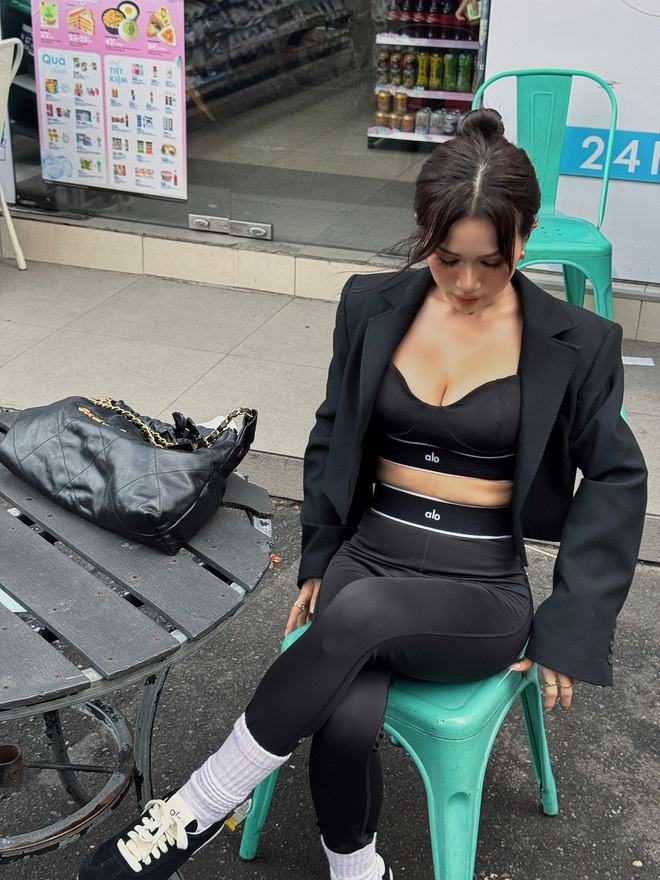 Sĩ Thanh mặc đồ ALO fake vẫn dám tag thương hiệu, cách brand xử lý mới ê chề- Ảnh 5.