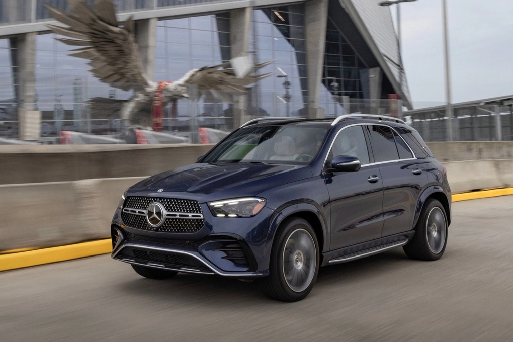 Loạt xe hybrid cắm sạc ra mắt khách Việt, có mẫu đi thuần điện tới 200km - 3