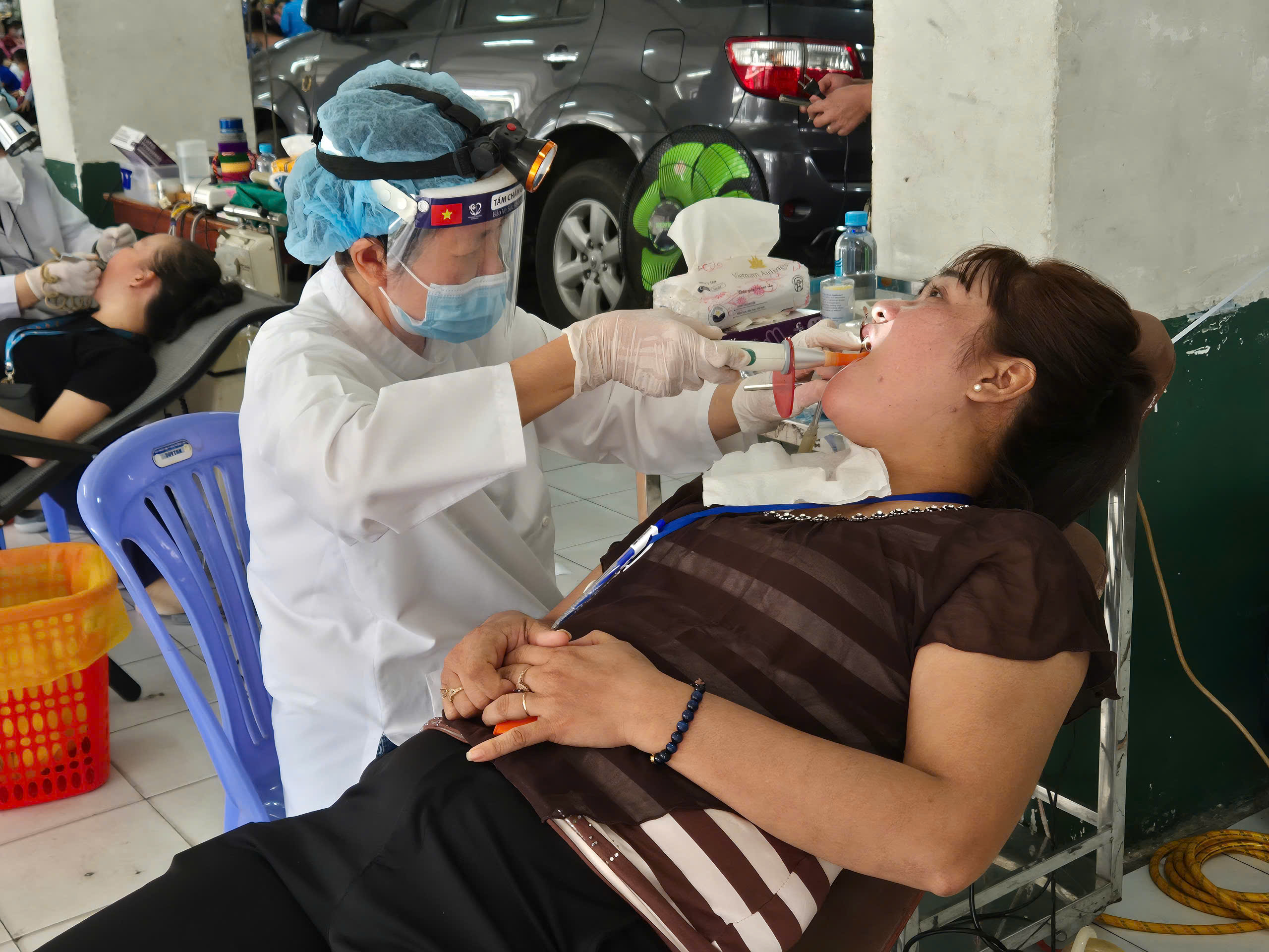 Chăm sóc sức khỏe cho lao động nữ tại các doanh nghiệp - Ảnh 2.