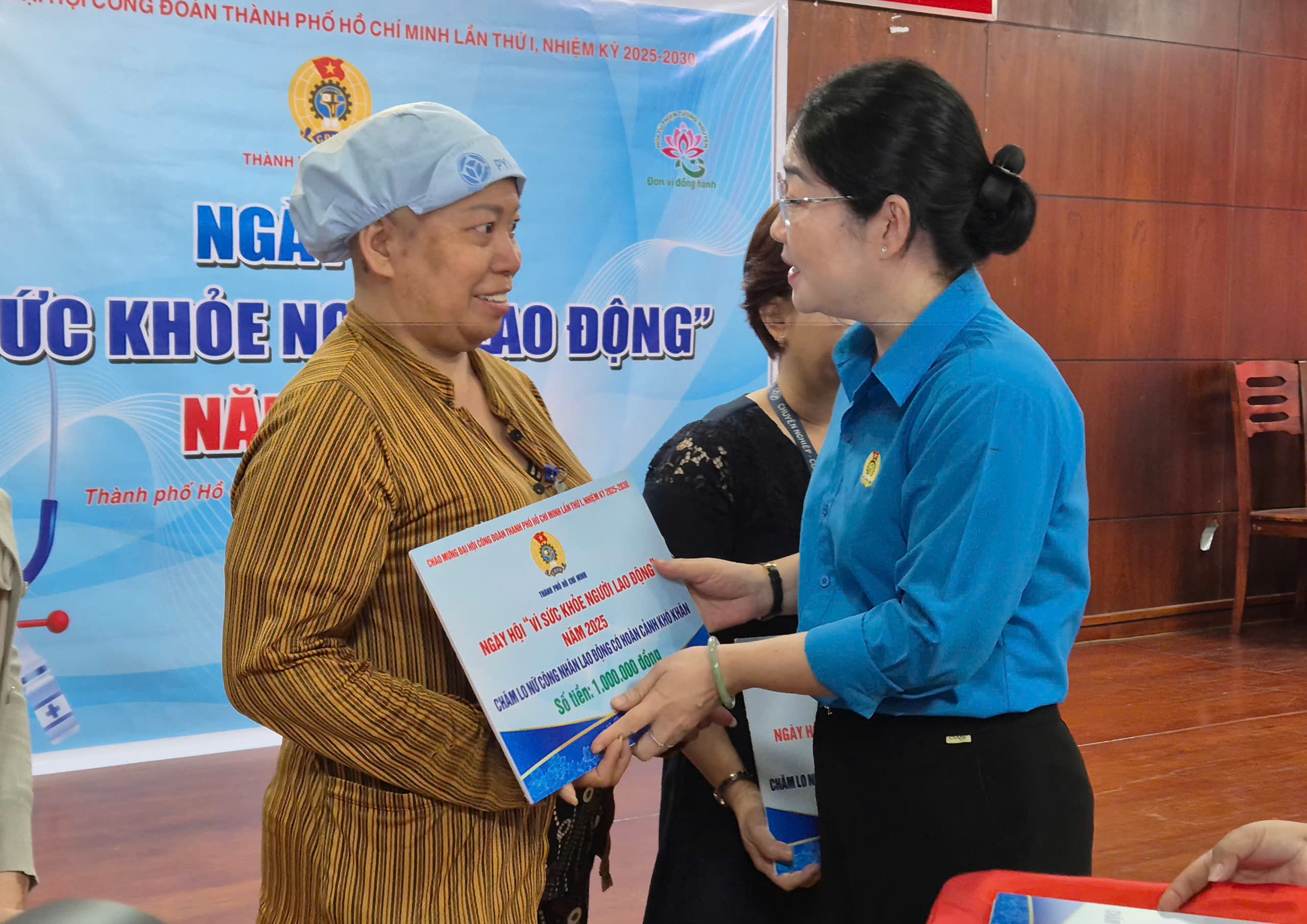 Chăm sóc sức khỏe cho lao động nữ tại các doanh nghiệp - Ảnh 3.