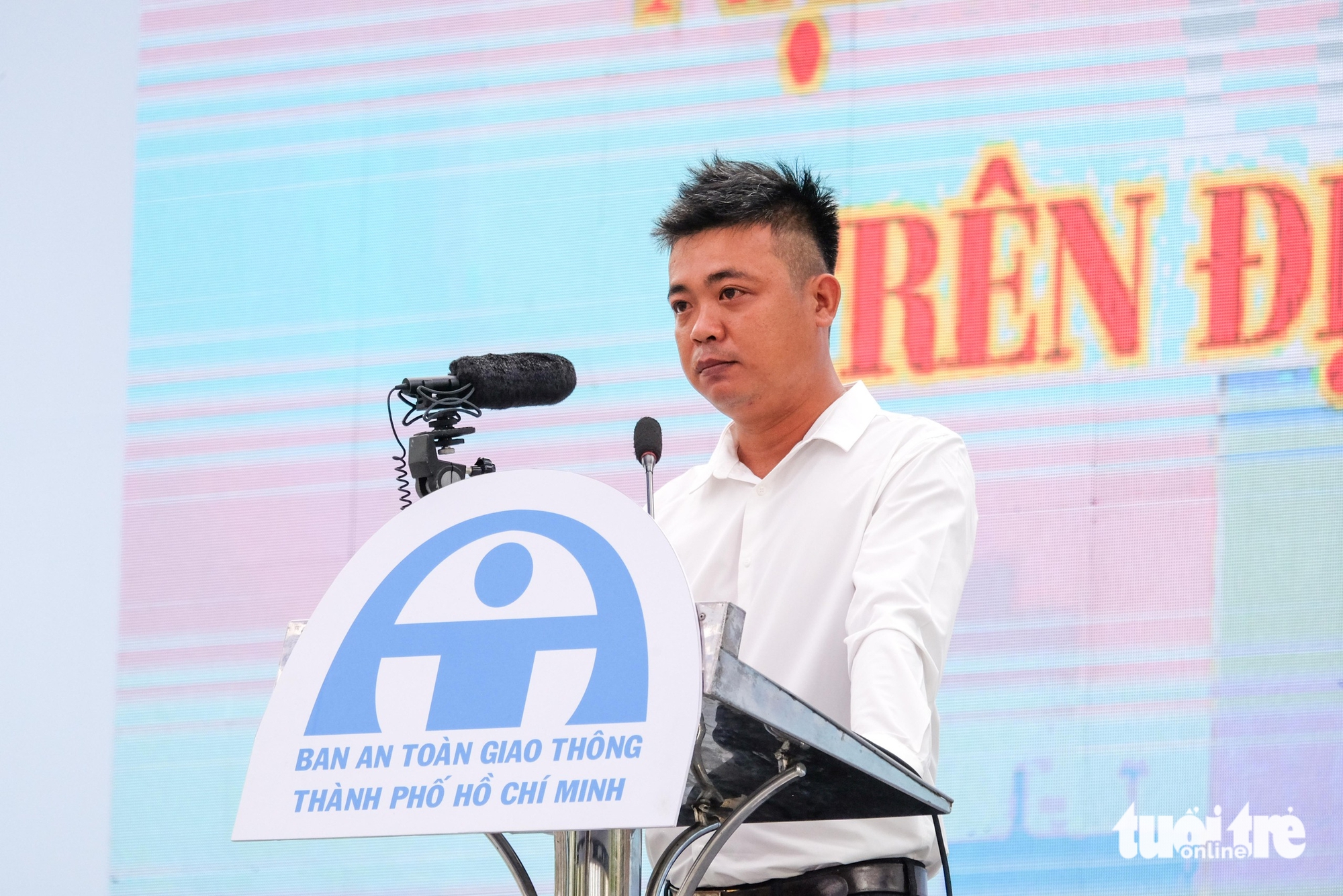 TP.HCM có gần 1.000 người chết do tai nạn giao thông trong 11 tháng 3 TP.HCM có gần 1.000 người chết do tai nạn giao thông trong 11 tháng - Ảnh 4.