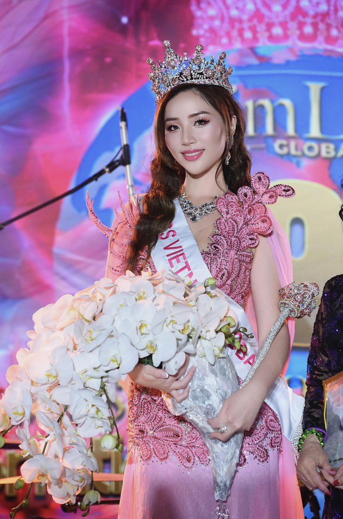 Mỵ Nương Natasha Đào sở hữu vẻ khả ái