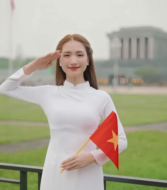 Diệp Lâm Anh, Mỹ Tâm, Hòa Minzy H'Hen Niê, Bùi Công Nam, sao Việt