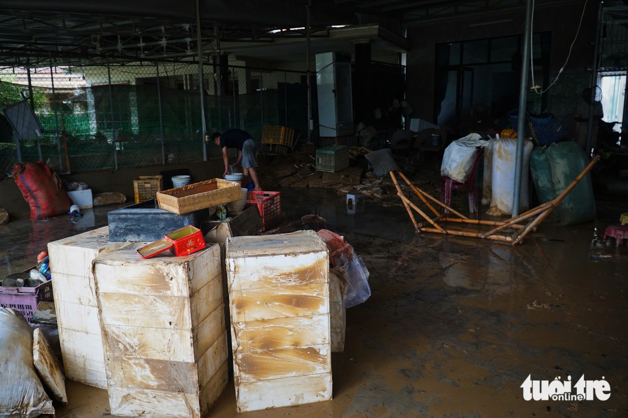 Ở vùng rốn lũ Khánh Hòa: Con trai bất lực nhìn cha chết trong dòng nước lũ- Ảnh 7. Khánh Hòa - Ảnh 9.