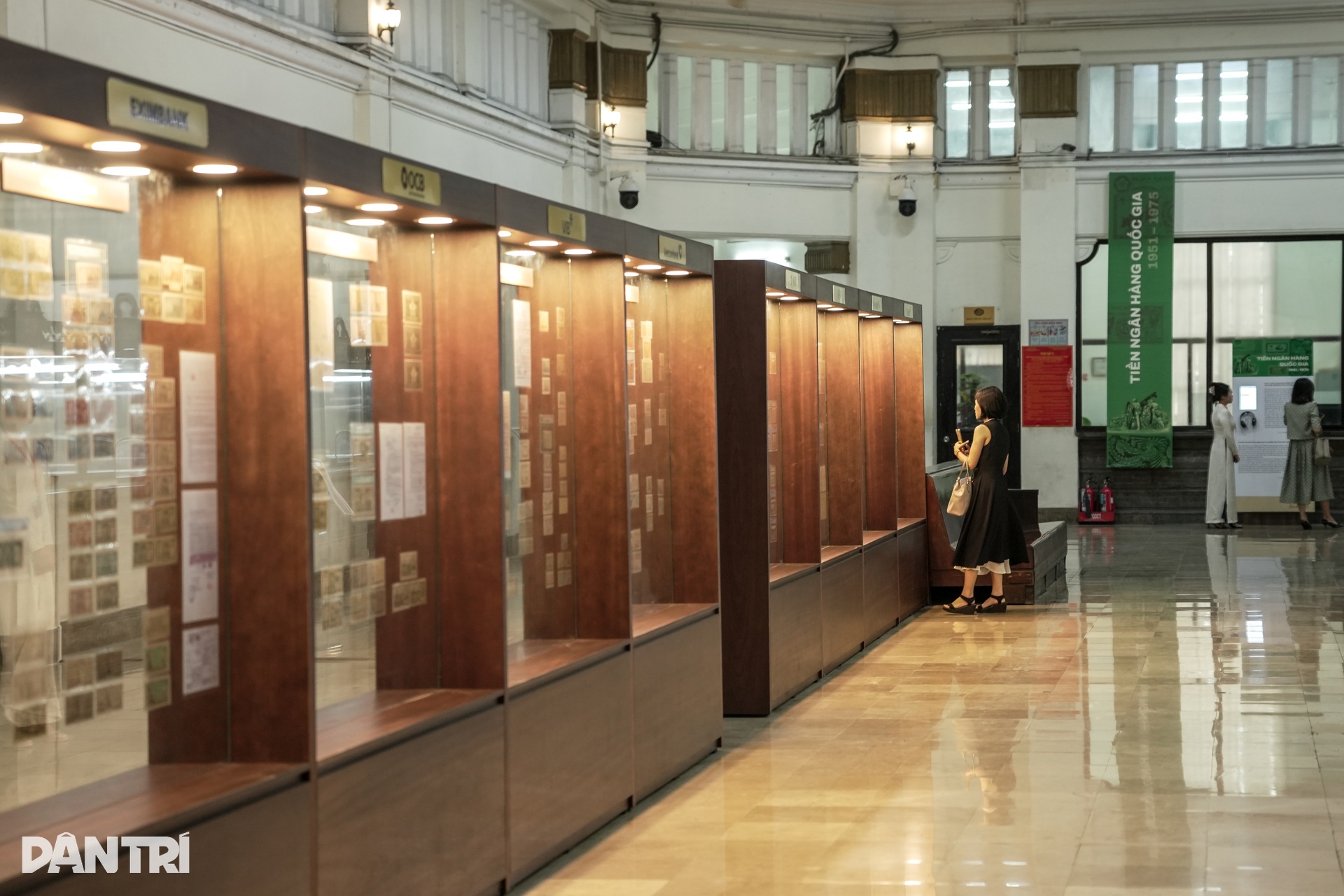 TPHCM lần đầu trưng bày hơn 1.500 hiện vật tiền Việt Nam qua các thời kỳ - 12