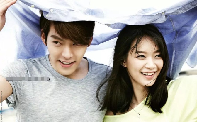 Trong 7 chiếc nhẫn Shin Min Ah khoe, nhẫn nào là nhẫn đính hôn với Kim Woo Bin?- Ảnh 5. Trong 7 chiếc nhẫn Shin Min Ah khoe, nhẫn nào là nhẫn đính hôn với Kim Woo Bin?- Ảnh 5.