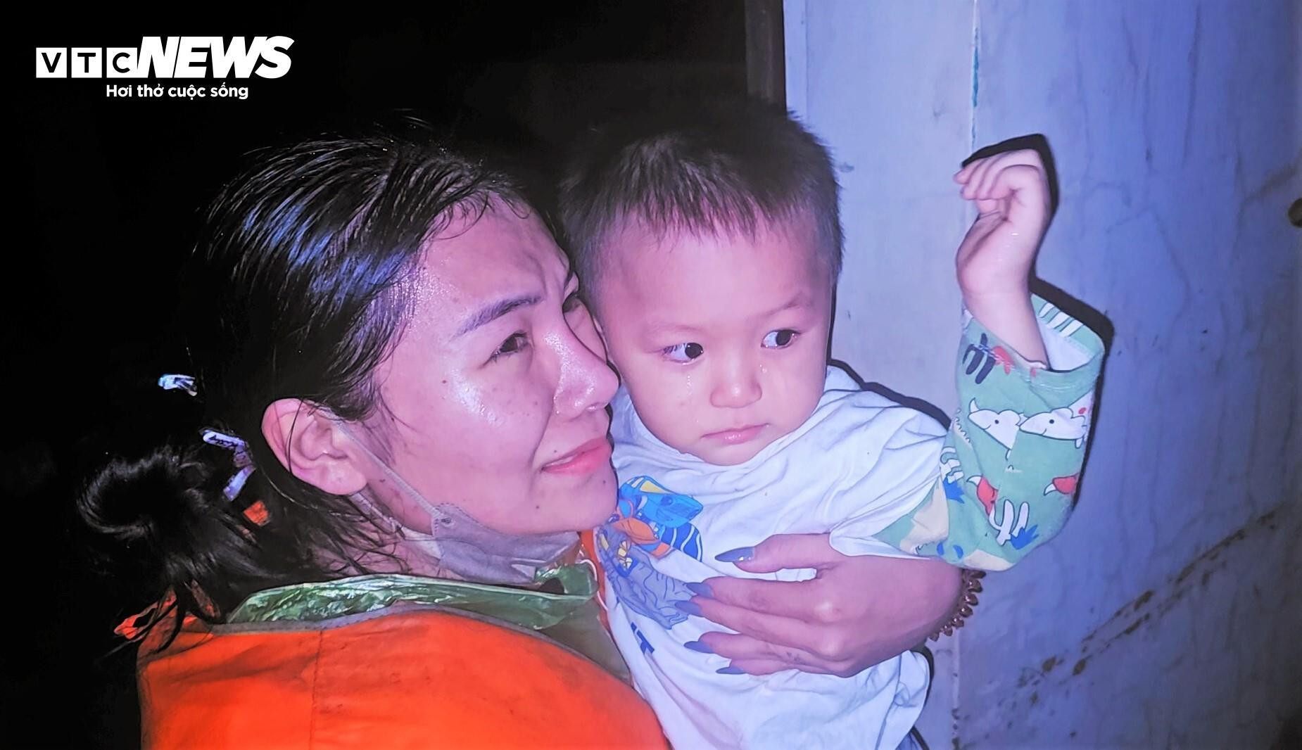 72 giờ sinh tử ở Hòa Thịnh: Những chuyện ám ảnh nơi rốn lũ- Ảnh 4.