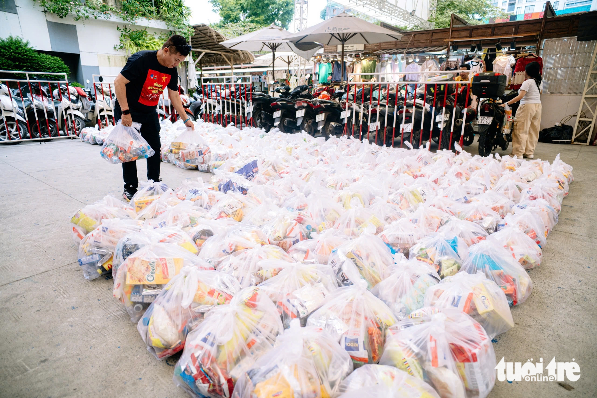 cứu trợ - Ảnh 15.