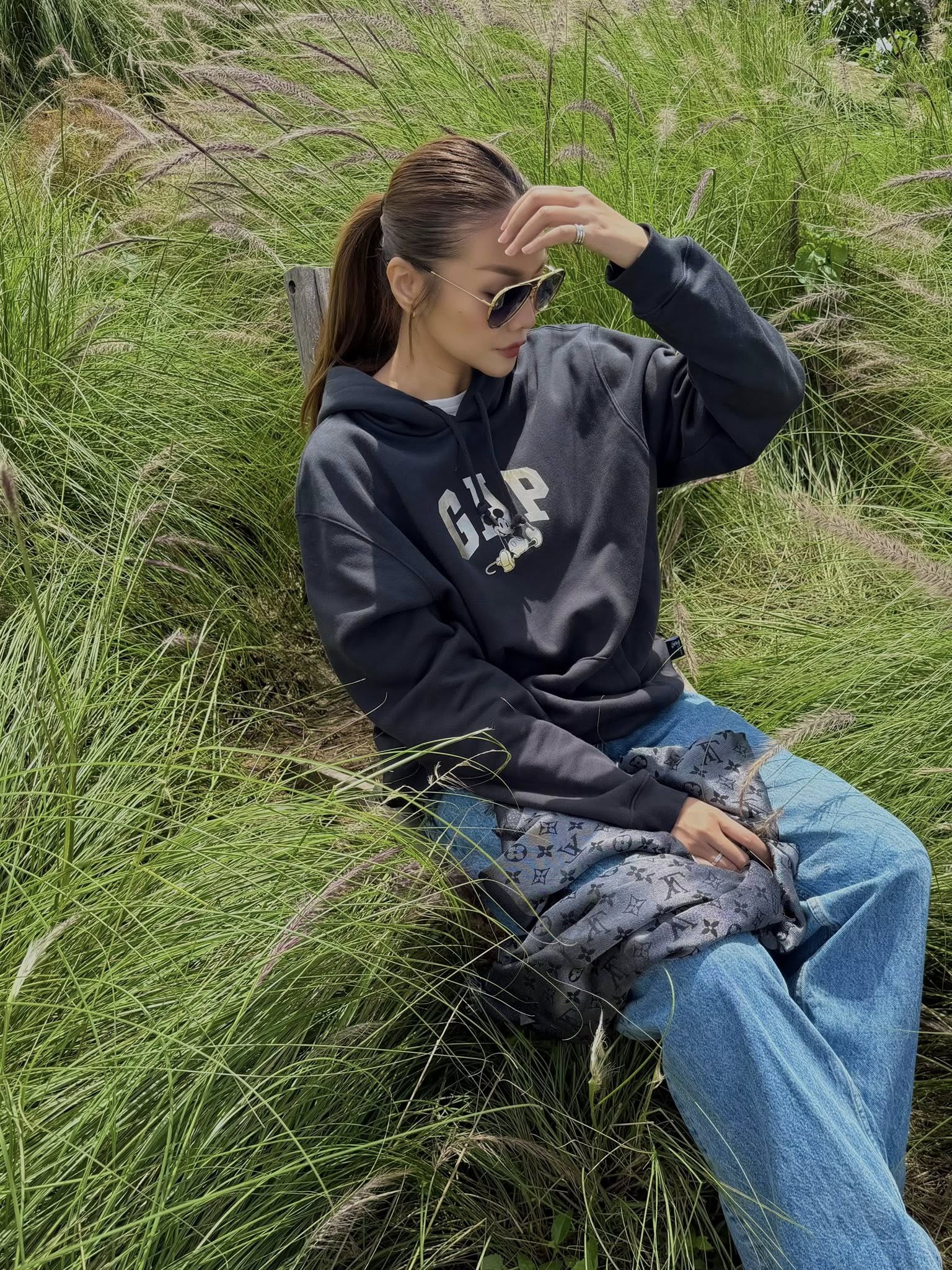 Phụ nữ trên 40 tuổi muốn mặc quần jeans đẹp thì hãy học Phạm Thanh Hằng, đảm bảo sành điệu suốt 4 mùa 2 Phụ nữ trên 40 tuổi muốn mặc quần jeans đẹp thì hãy học Phạm Thanh Hằng, đảm bảo sành điệu suốt 4 mùa - Ảnh 2.