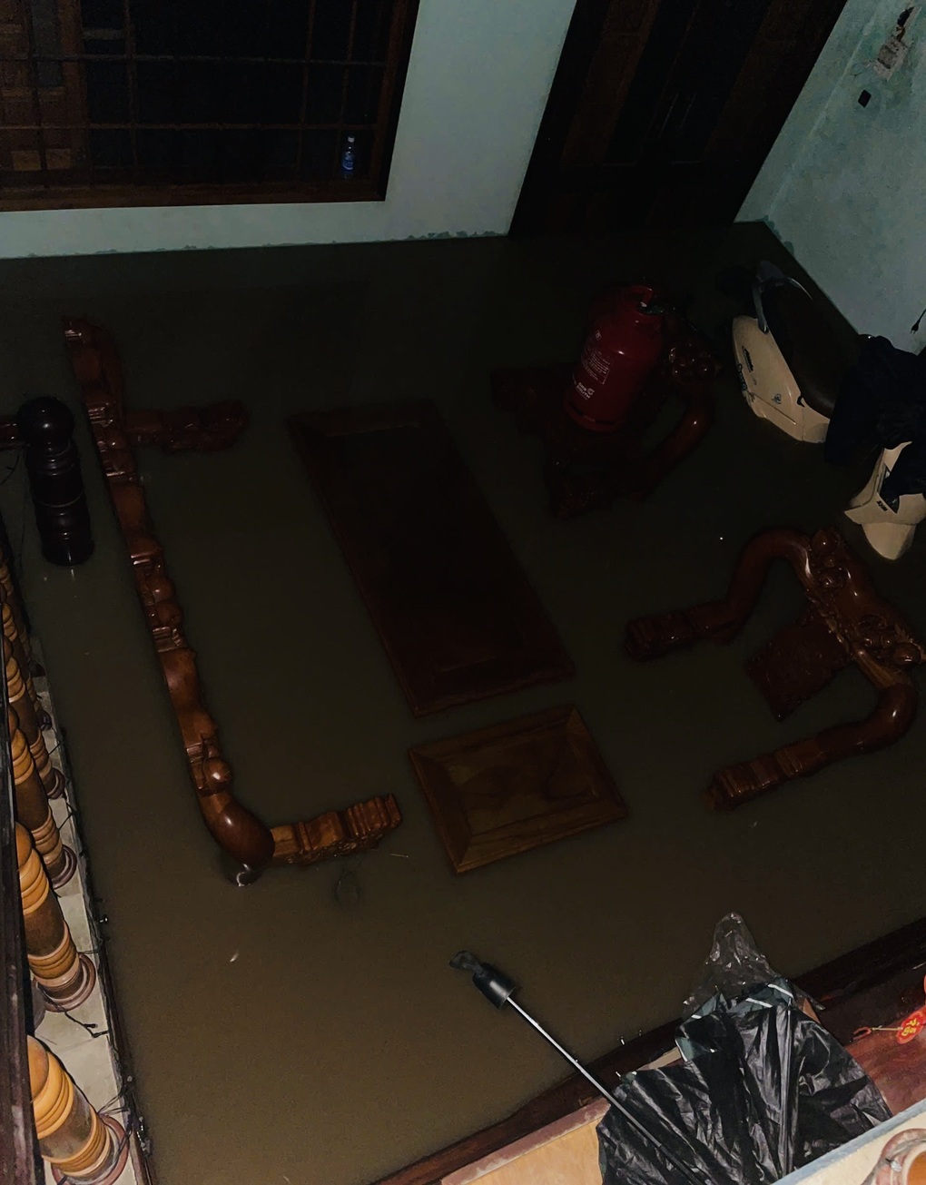 Nữ sinh vùng Phú Yên cũ: “Bố mẹ em bơi qua nhà hàng xóm rồi mất liên lạc - 2