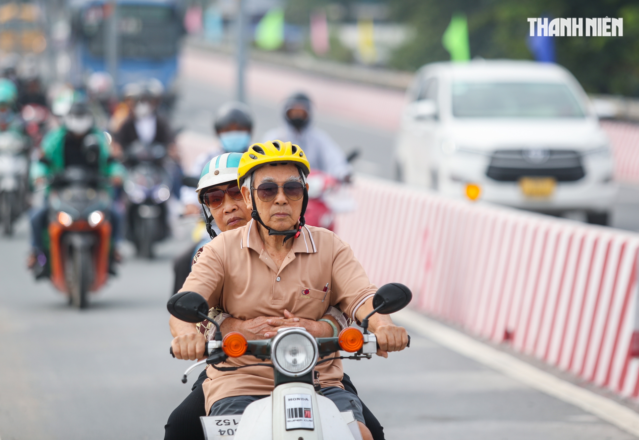 Cầu Bình Triệu 1 chính thức thông xe sau khi nâng tĩnh không lên hơn 1 mét- Ảnh 9.