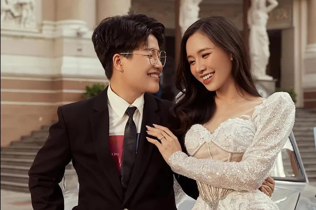 Nữ diễn viên Việt bất ngờ xuống tóc sau lùm xùm chia tay chồng chuyển giới- Ảnh 5. Nữ diễn viên Việt bất ngờ xuống tóc sau lùm xùm chia tay chồng chuyển giới- Ảnh 5.