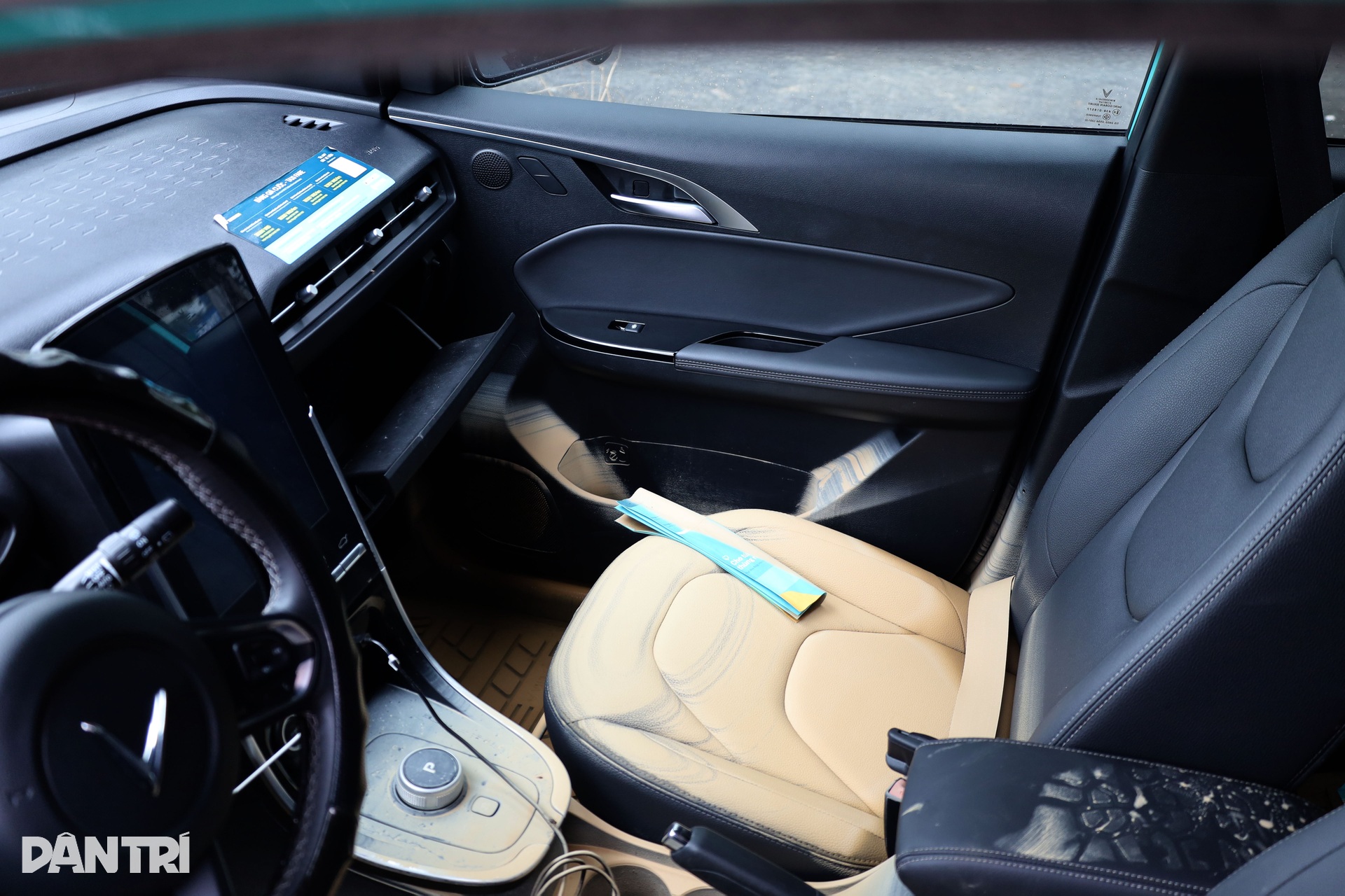 Cứu ô tô, xe máy ở Nha Trang sau lũ rút - 6