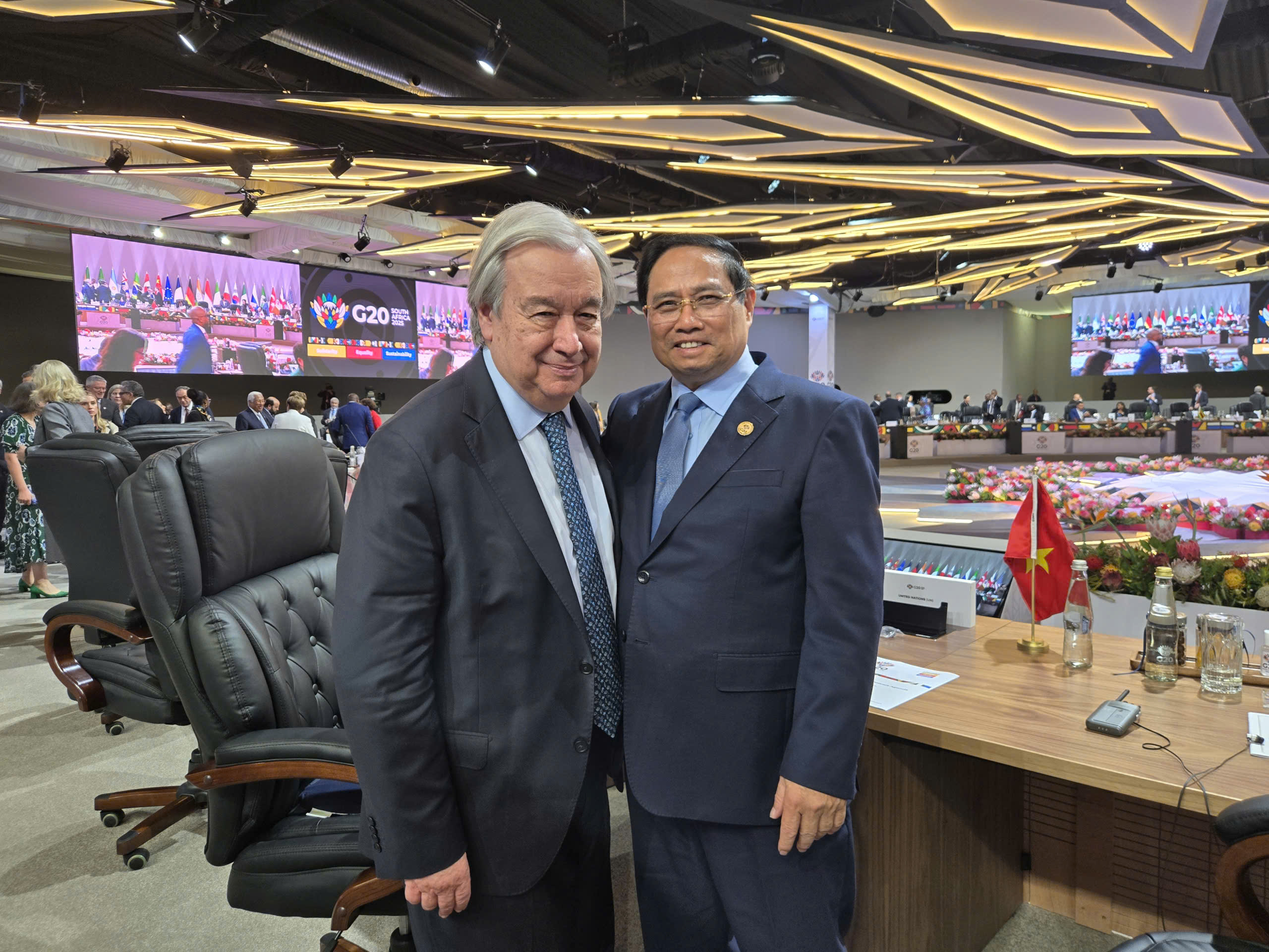 Thủ tướng Úc: Việt Nam kiên cường, nhất định vượt qua hậu quả thiên tai 2 thiên tai - Ảnh 2.