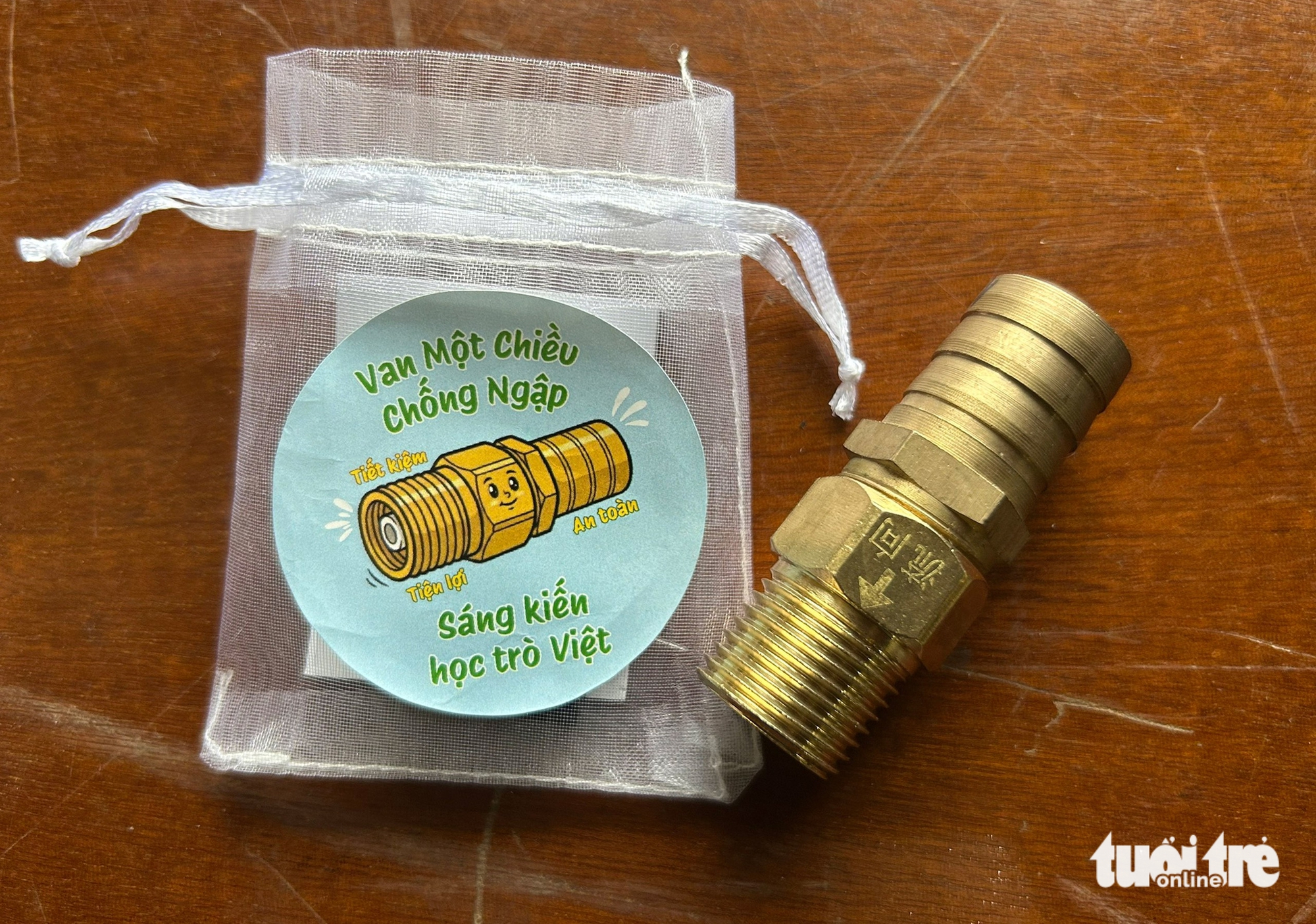 Học sinh Đà Nẵng chế tạo van một chiều giúp xe máy vượt qua vùng ngập nước - Ảnh 2.