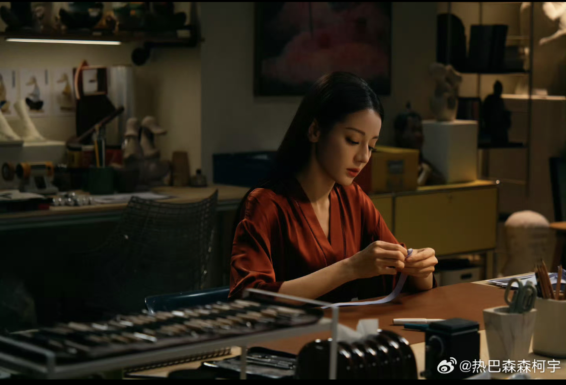 Đây có phải vẻ đẹp đàn ông thèm khát, phụ nữ ghen tỵ: Mặt thiên thần body ác quỷ, bèo nào yếu là gãy liền- Ảnh 8.