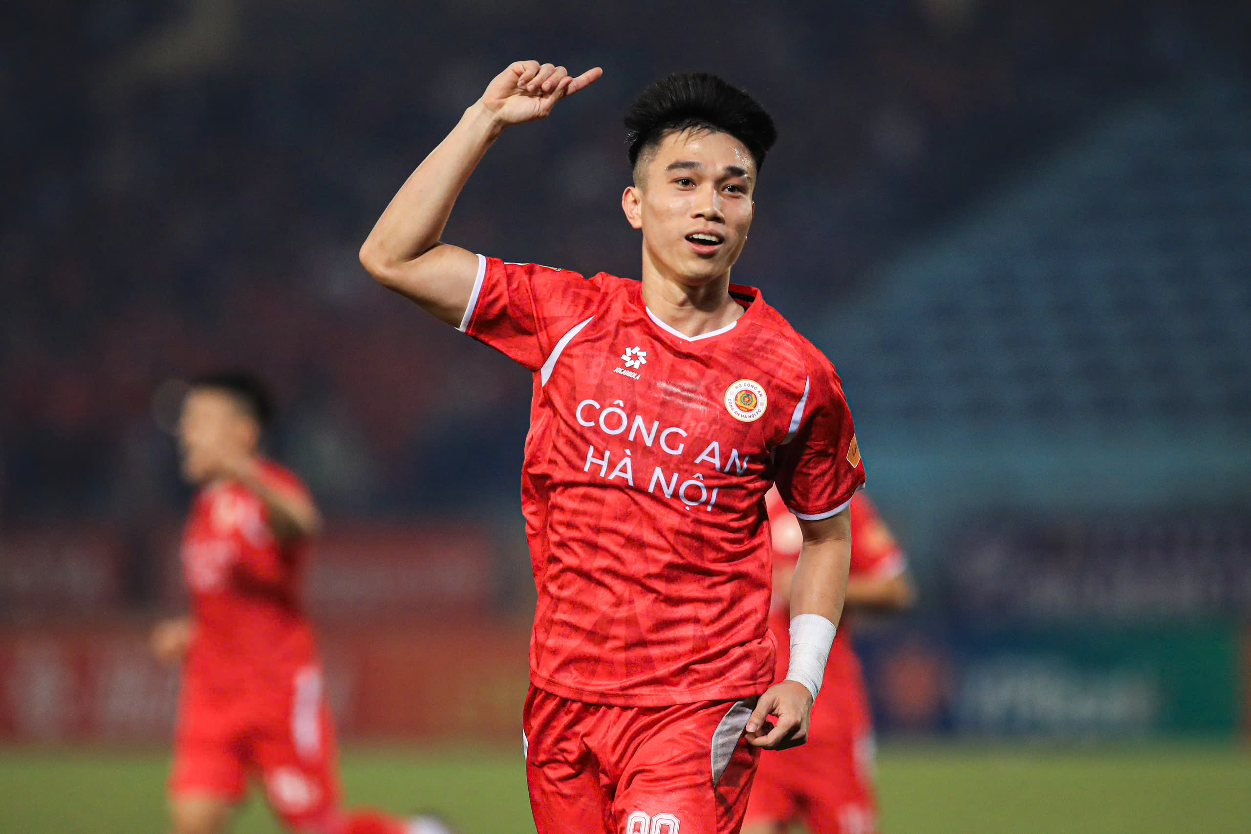 Lịch thi đấu V-League mới nhất: 'Nín thở' chờ địa chấn HAGL, HLV Kewell khó thắng Popov- Ảnh 2.