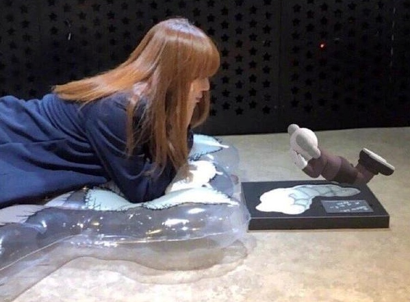 Ca sĩ T. bị cấm diễn đã có 2 con ngoài giá thú với trợ lý nhưng giấu nhẹm mấy năm qua?- Ảnh 6. Ca sĩ T. bị cấm diễn đã có 2 con ngoài giá thú với trợ lý nhưng giấu nhẹm mấy năm qua?- Ảnh 6.