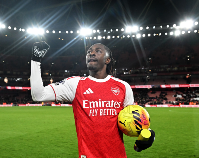 Eberechi Eze ăn mừng sau trận. Ảnh: Arsenal FC