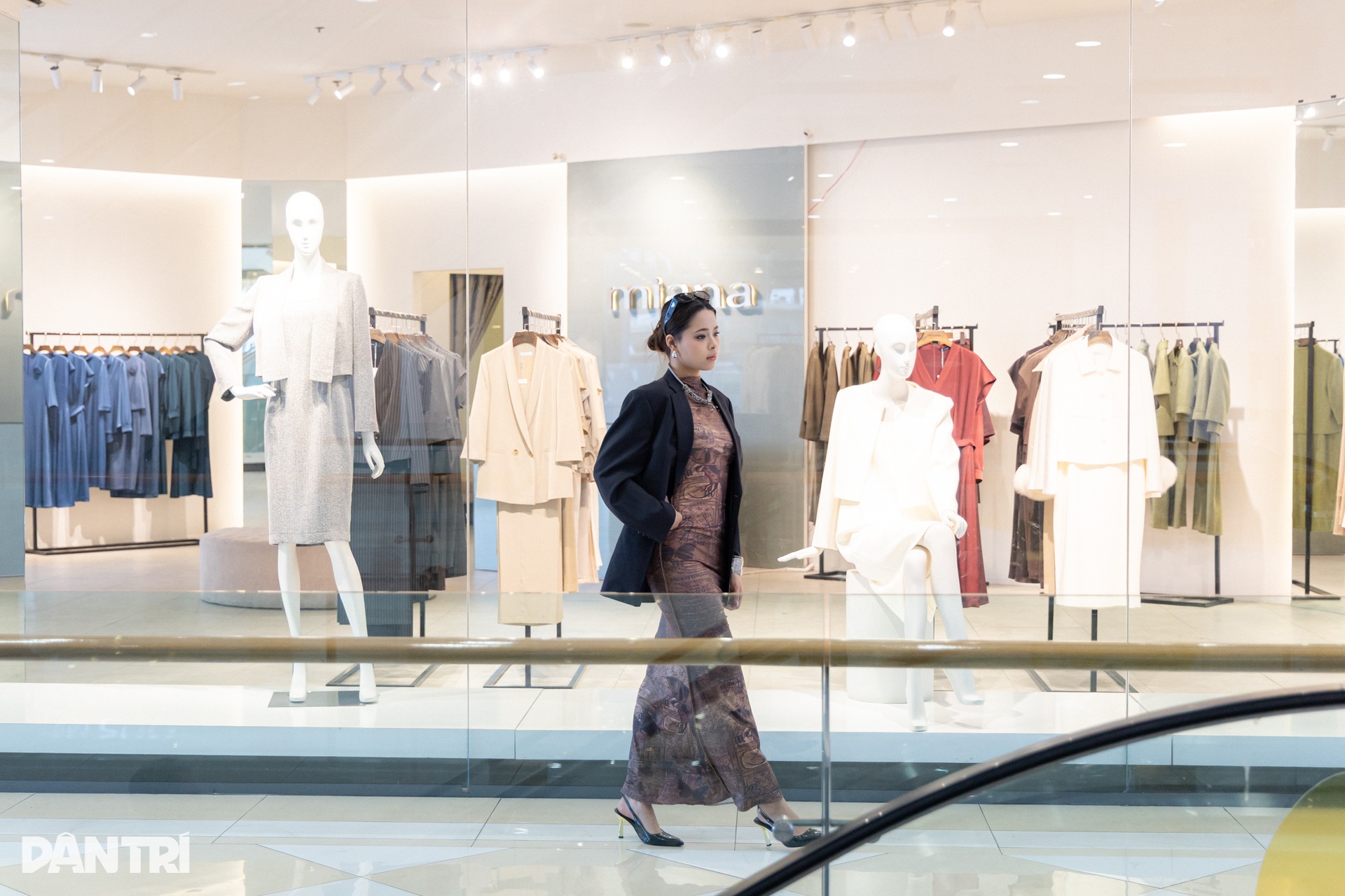 Hoa khôi phối áo blazer sành điệu khiến ai cũng phải ngoái nhìn - 8