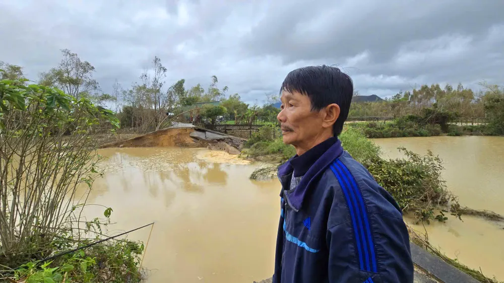 Đợt lũ lịch sử khiến đê Luật Lễ, xã Tuy Phước bị vỡ. Vo-de-song-Ha-Thanh-tho-Luat-Le-xa-Tuy-Phuoc-Gia-lai-9.jpg