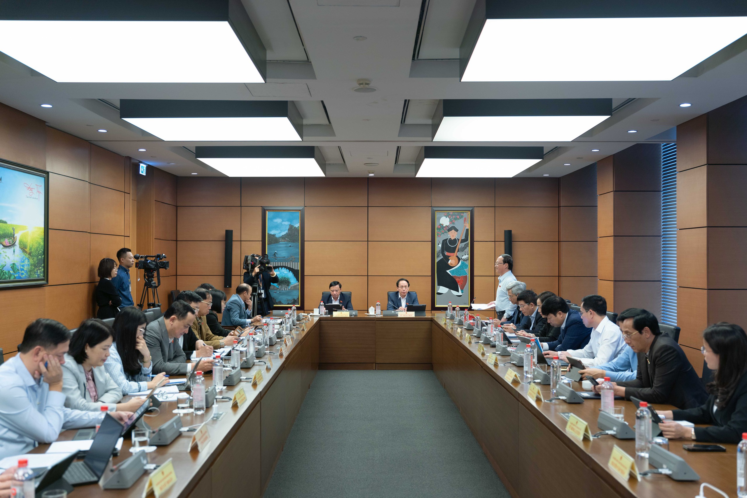 Đang tổng kết quy hoạch báo chí, sẽ kiến nghị lập Cơ quan truyền thông chủ lực đa phương tiện ở Hà Nội, TP HCM  - Ảnh 2.