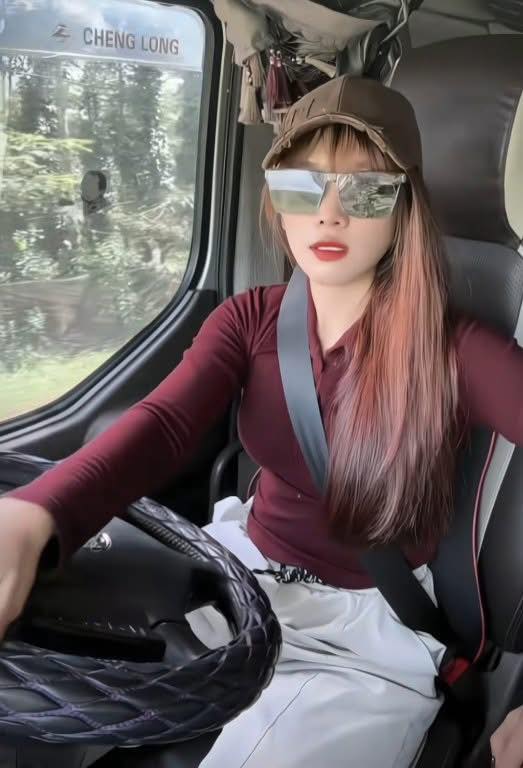 - Ảnh 2. - Ảnh 2.