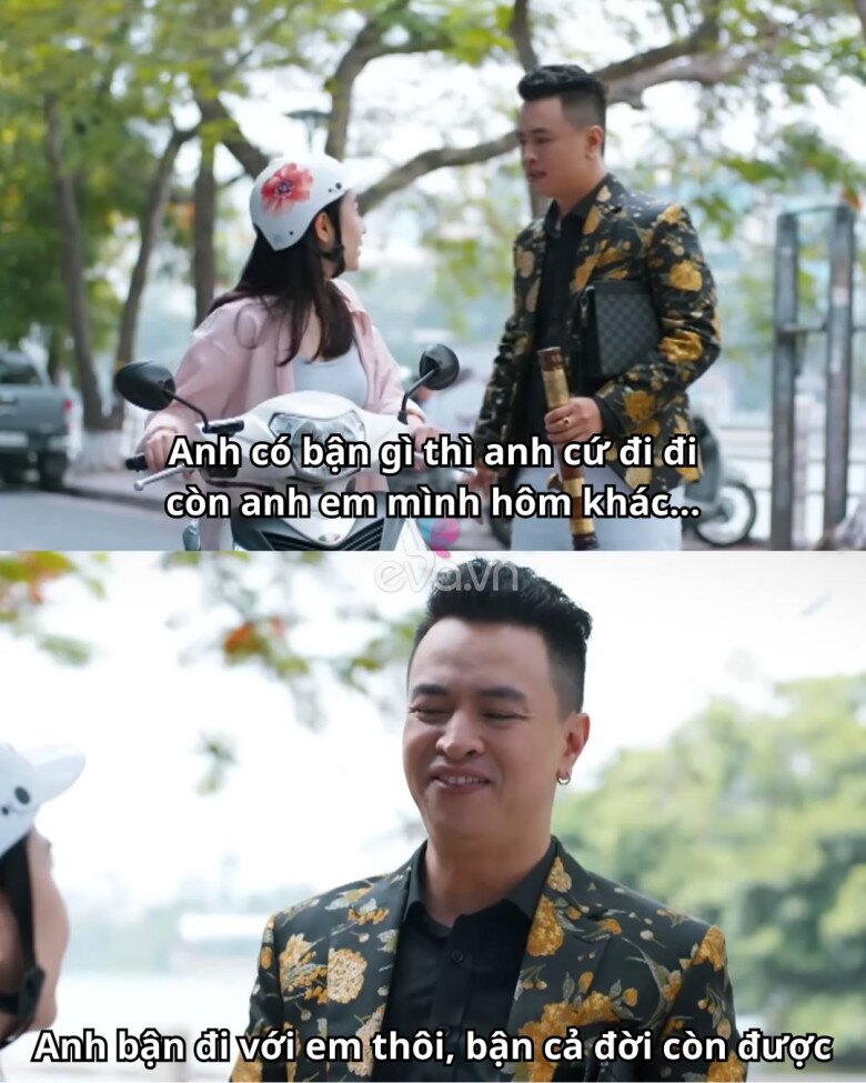 Vô tình gặp Ngân trên đường, Tiền chặn đầu xe, buộc cô phải đi hẹn hò với anh.