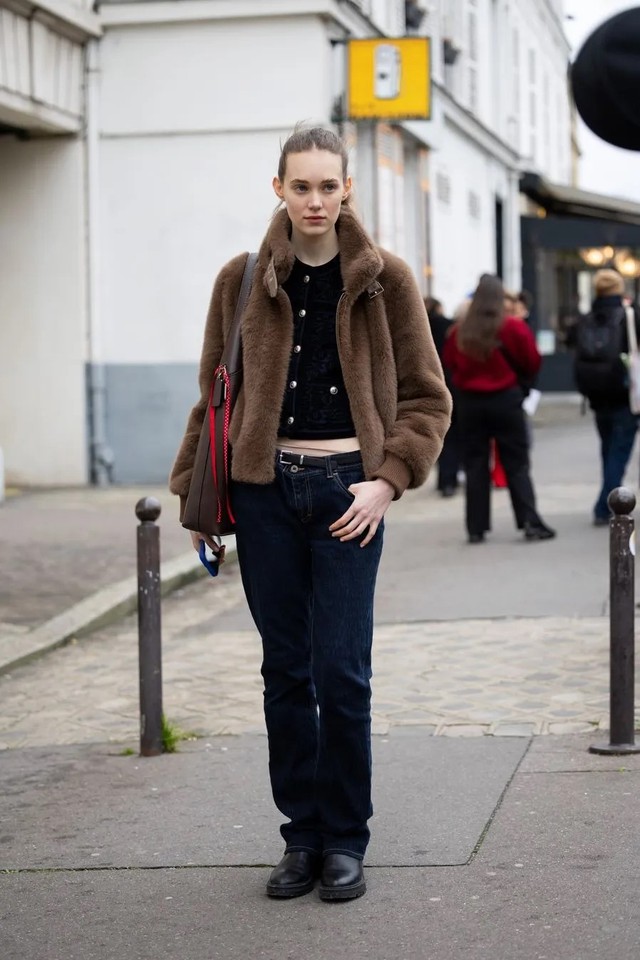 Sức hút của những chiếc quần dài gợi cảm trong mùa này - Ảnh 2.