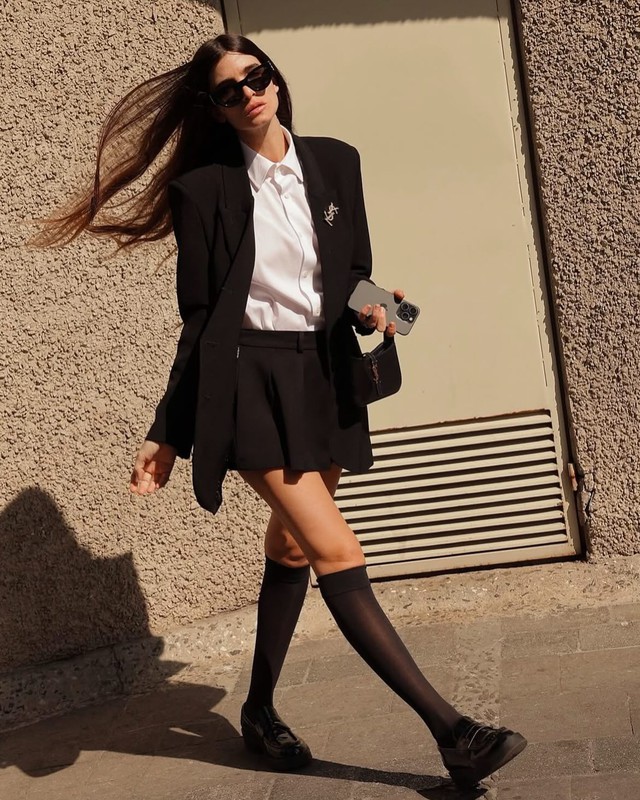 Từ giảng đường đến dạo phố, phong cách học đường đang khuấy đảo giới trẻ- Ảnh 6.