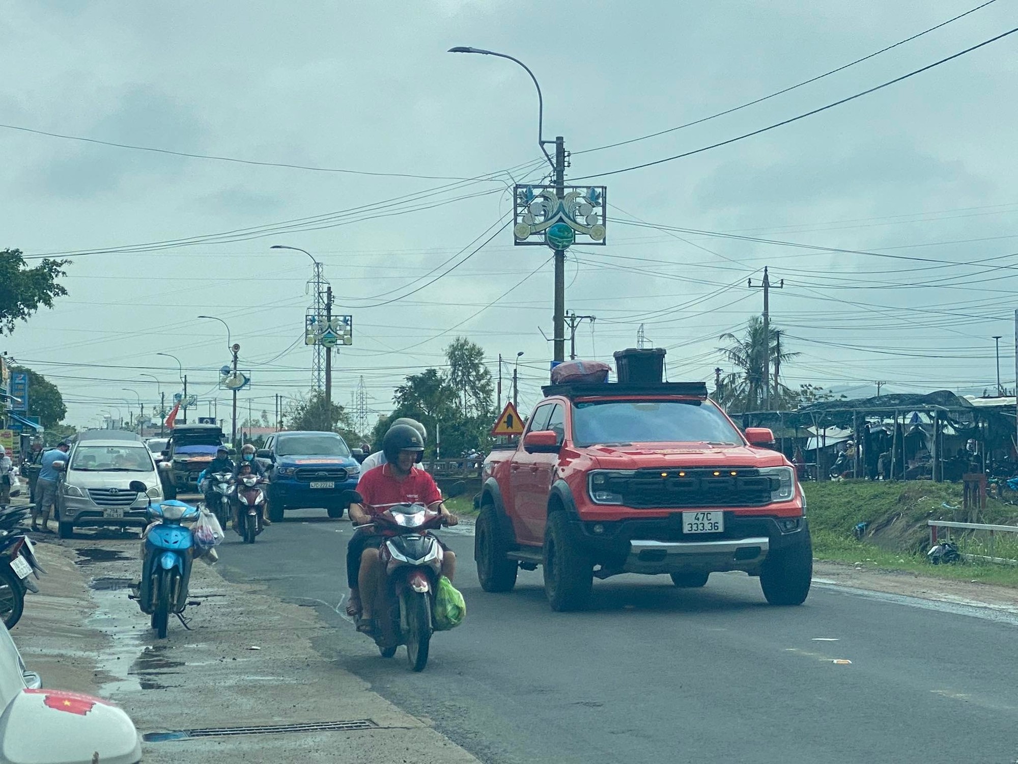 Thứ cơn lũ không thể cuốn trôi- Ảnh 2.