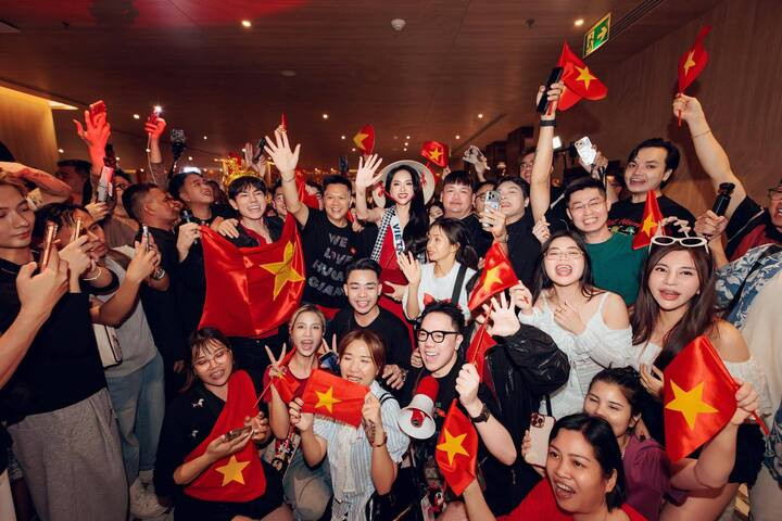 Hương Giang được và mất gì sau hành trình chinh chiến Miss Universe?- Ảnh 5.