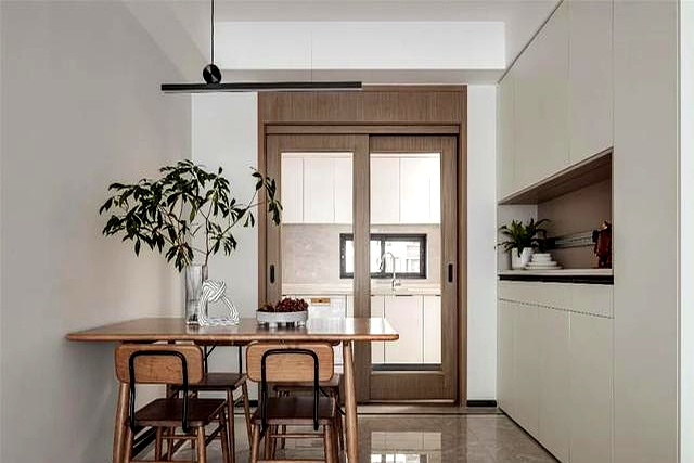 55 tuổi, tôi làm mới căn hộ 130m² để chuẩn bị về hưu và tìm được sự bình yên cho tuổi già- Ảnh 4. 55 tuổi, tôi làm mới căn hộ 130m² để chuẩn bị về hưu và tìm được sự bình yên cho tuổi già- Ảnh 4.