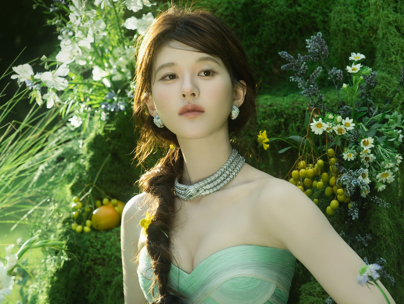 1763992423 808 Quyen luc cua Trieu Lo Tu