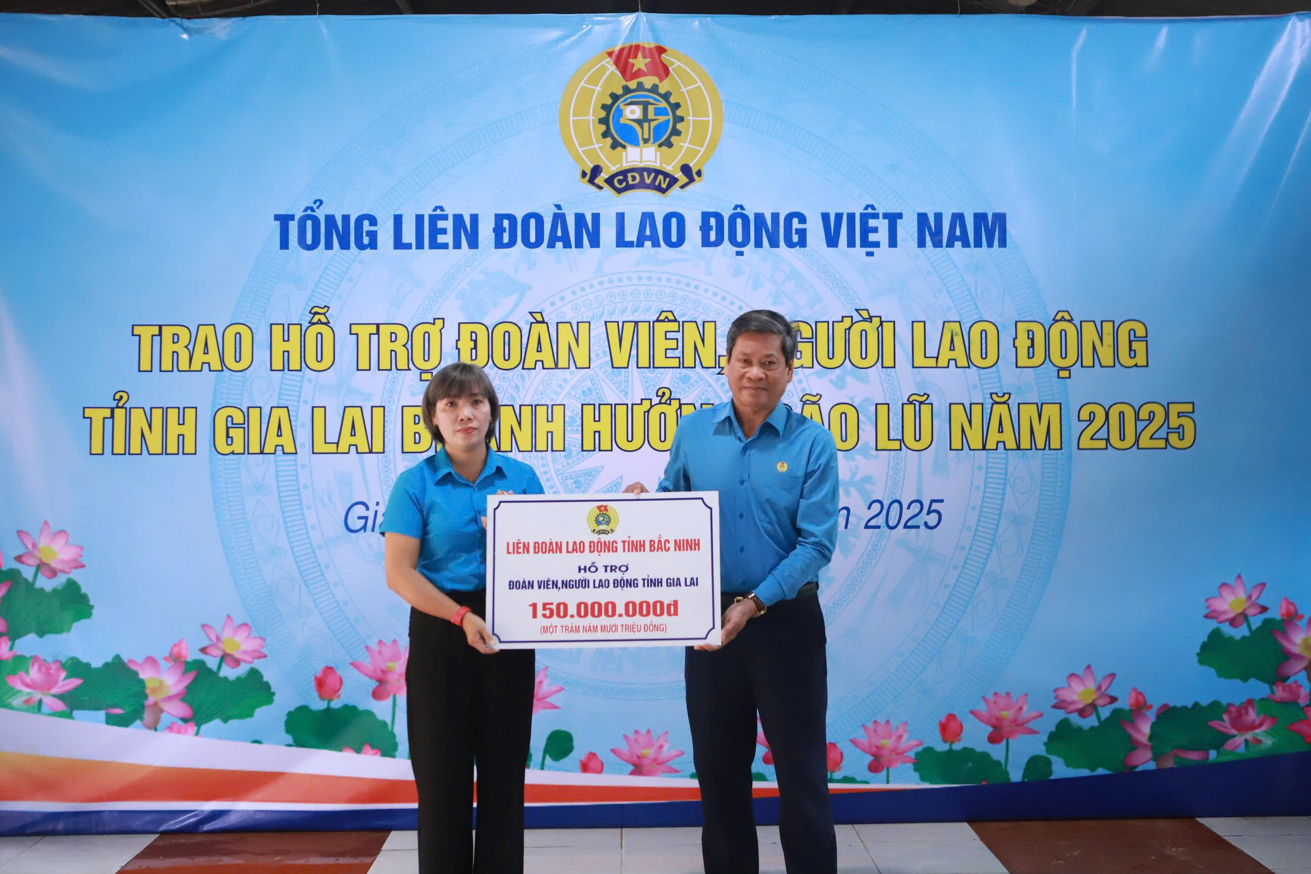 Công đoàn hỗ trợ khẩn cấp 1,5 tỉ đồng cho đoàn viên tỉnh Gia Lai bị thiệt hại do mưa lũ - Ảnh 3.